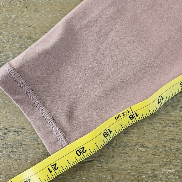 ATHLETA Salutation Stash Pocket II Printed 7/8 Tight Dusty Pink XSP - Picture 5 of 7